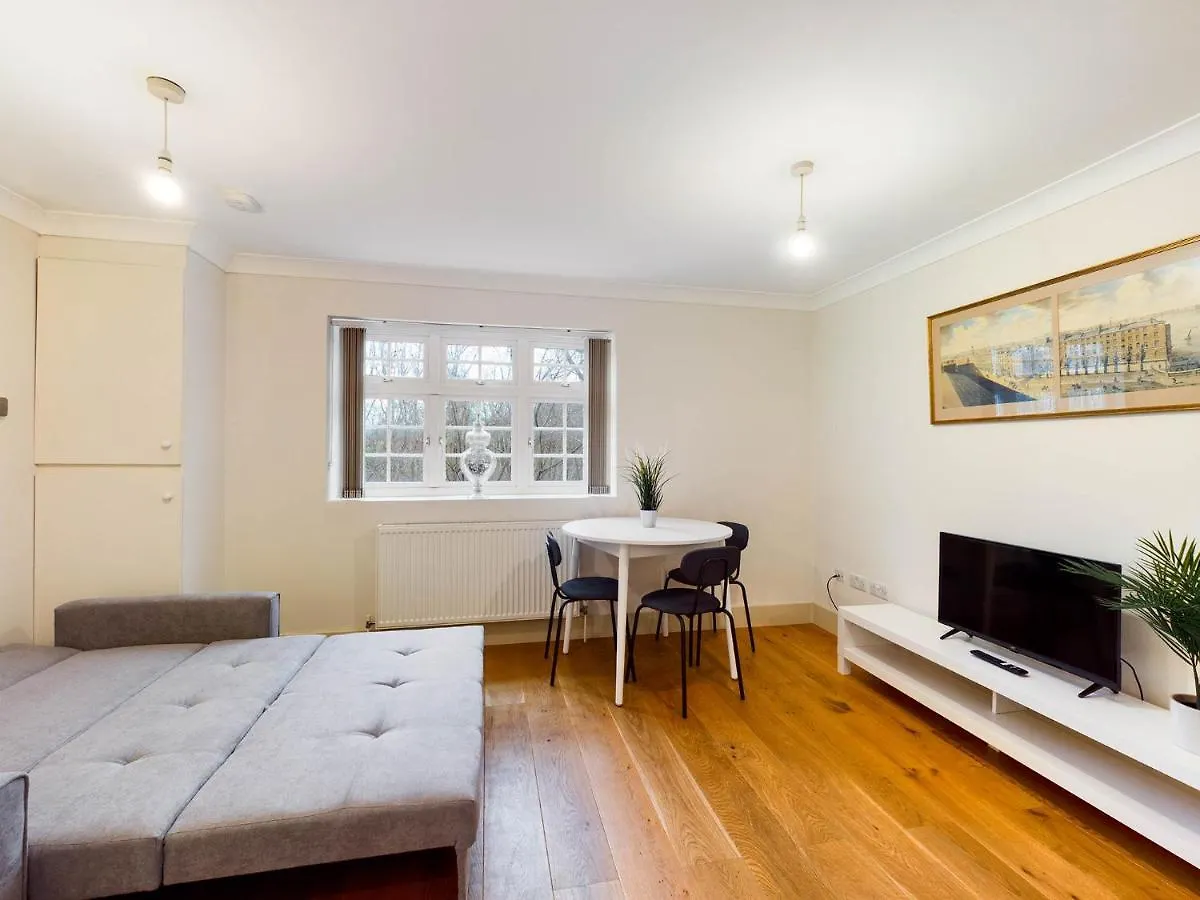Redhill Town Centre Apartments By Livingo